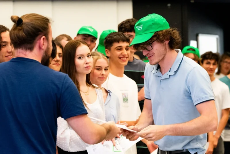 Foto degli studenti e dei docenti dei corsi estivi STEM